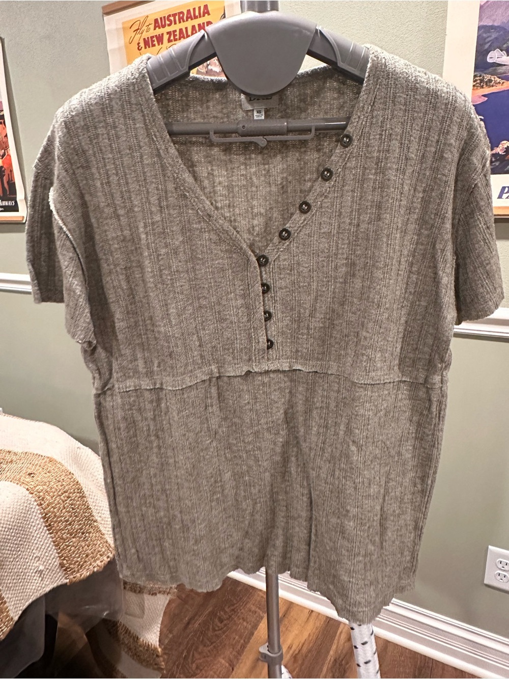 BKE Ribbed V-Neck Top with Button Detail - Soft Green -Size XS